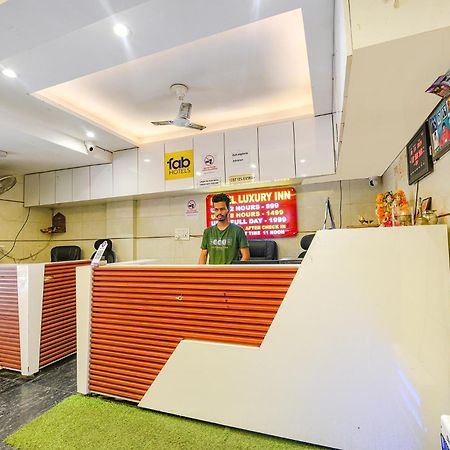 Fabhotel Luxury Inn Near Adarsh Nagar Metro Delhi  Exteriör bild